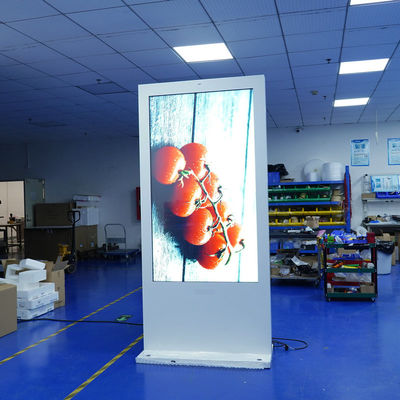 Segnaletica digitale impermeabile per hotel Display digitale indipendente 3000cd luminosità